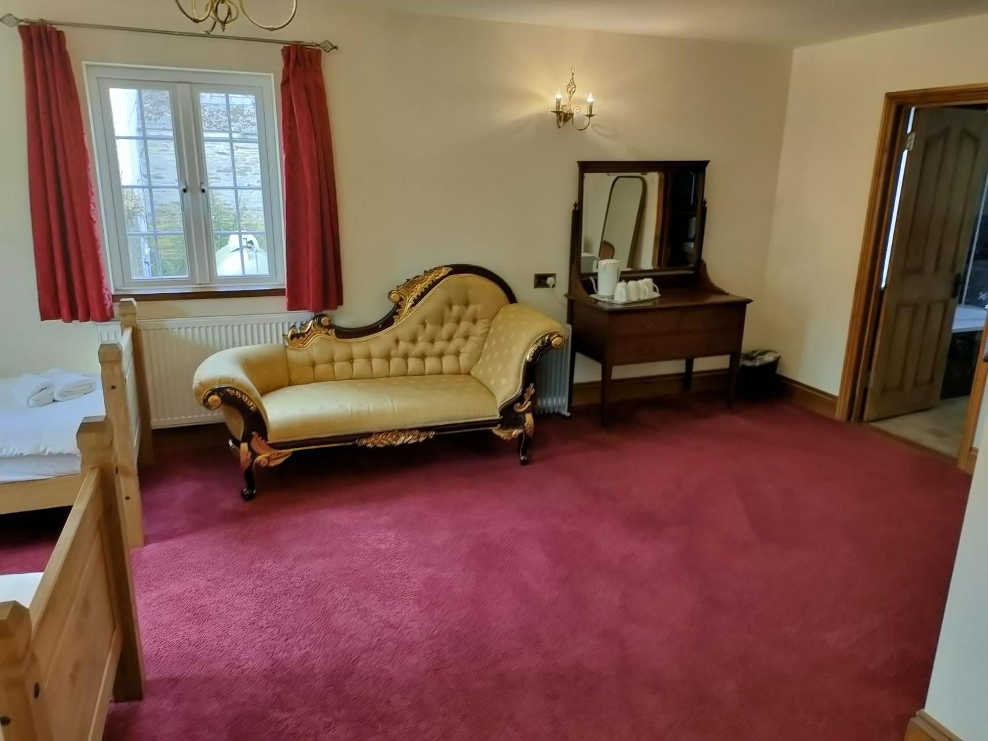 Great Trethew Manor Hotel & Self Catering Lodges Liskeard Ngoại thất bức ảnh