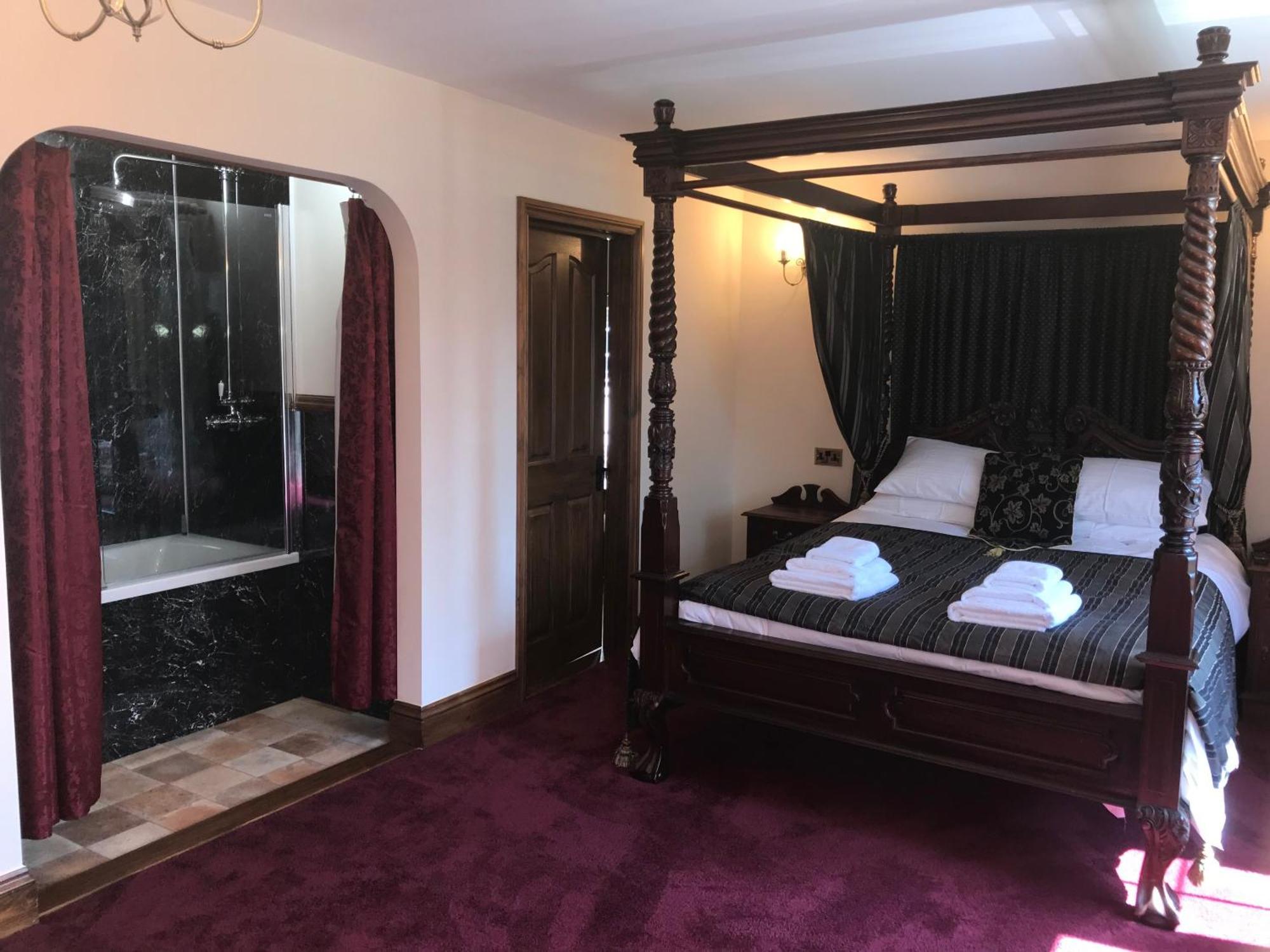 Great Trethew Manor Hotel & Self Catering Lodges Liskeard Phòng bức ảnh